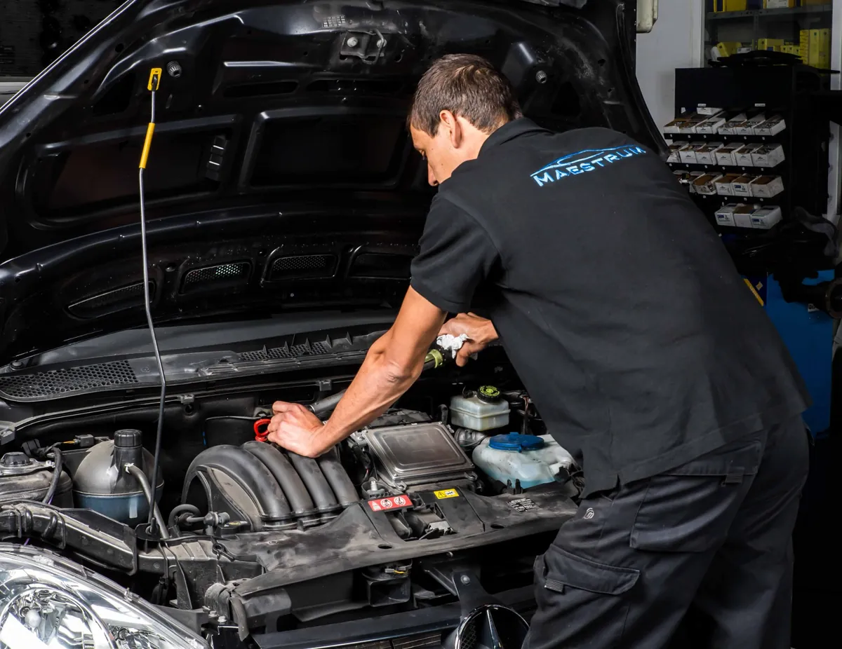 Revisión del coche en Valdebebas en Taller Maestrum